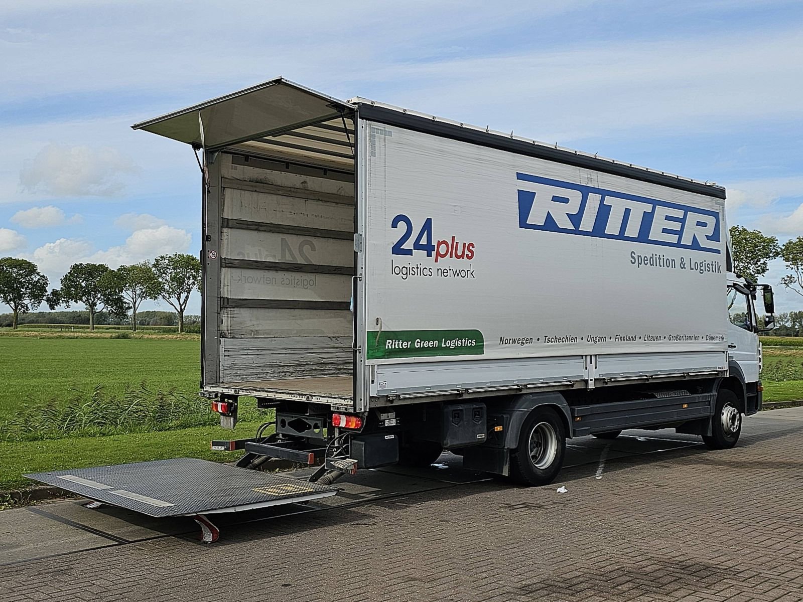 Truck Mercedes Benz Atego 1623L