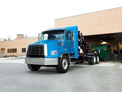 Freightliner 114SD