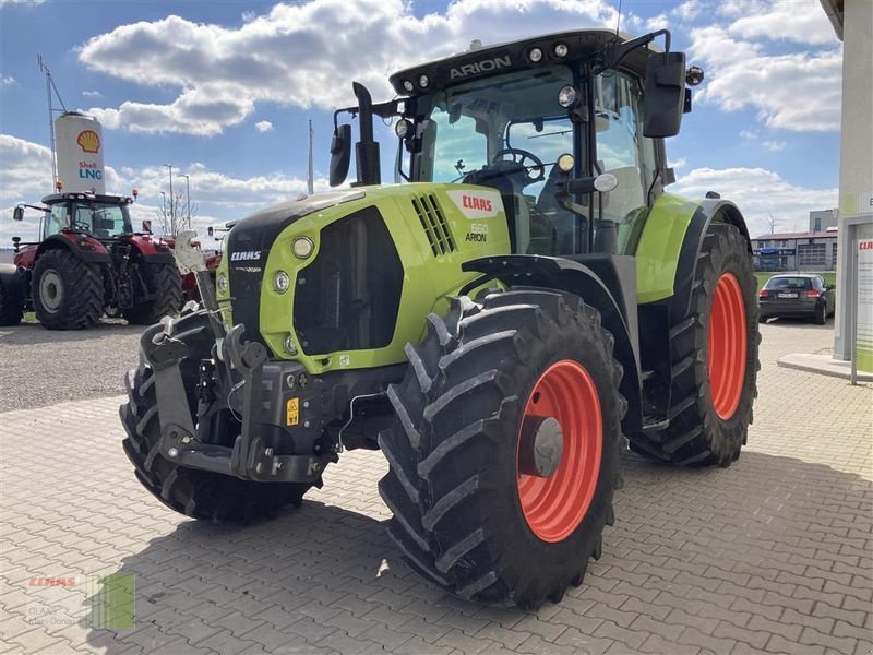 Tractor CLAAS ARION 660 CMATIC