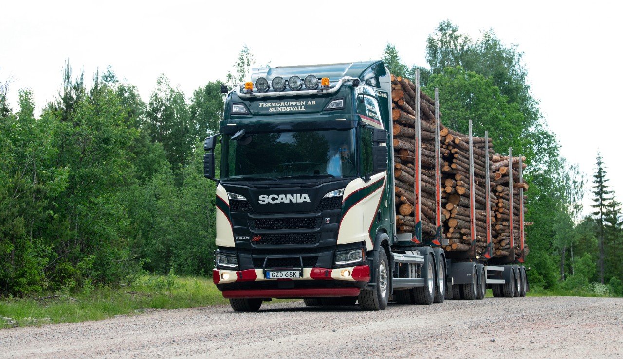 Truck Scania R 560 LA6X4HSZ