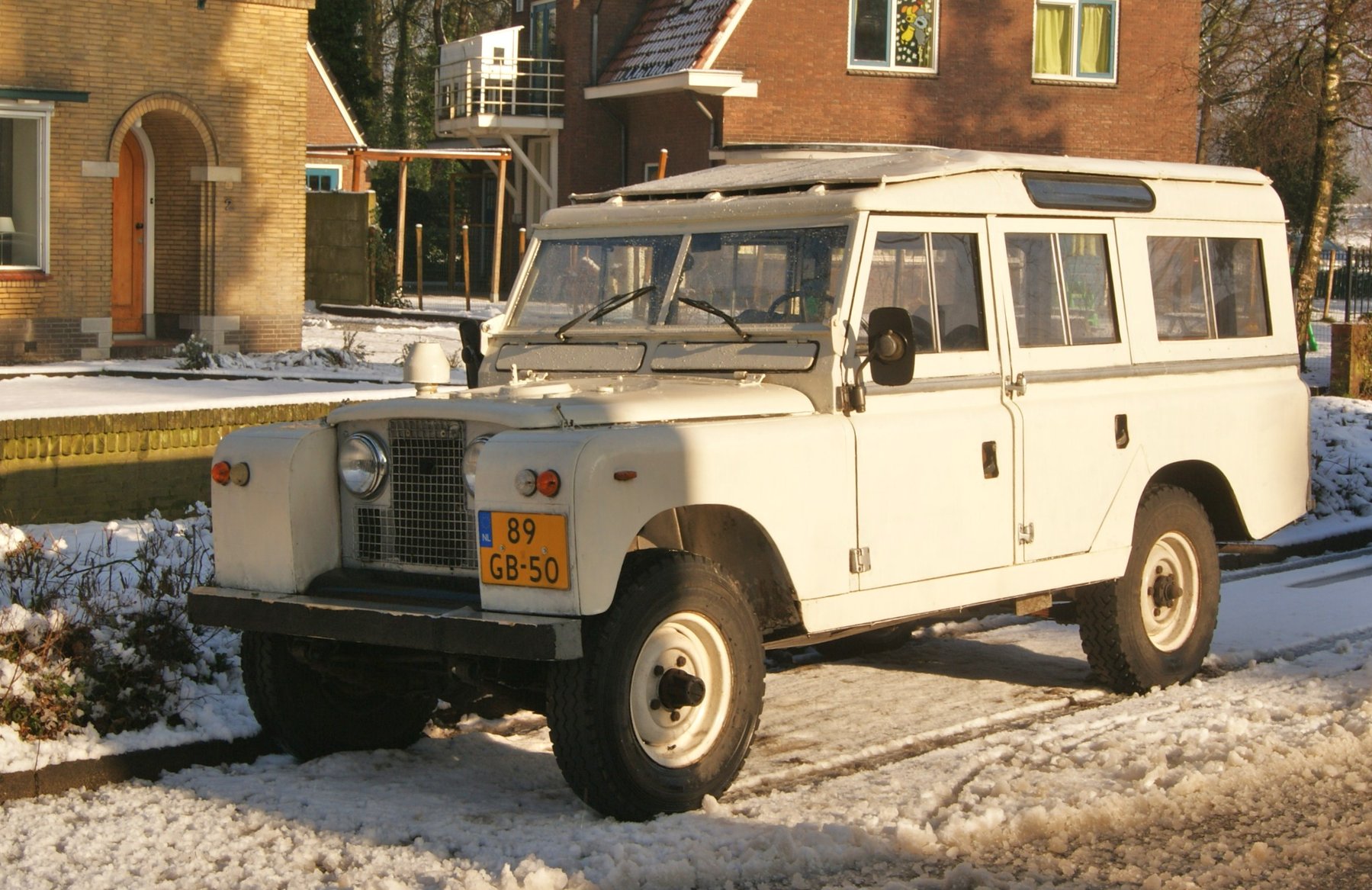 Van Land Rover 109 VS