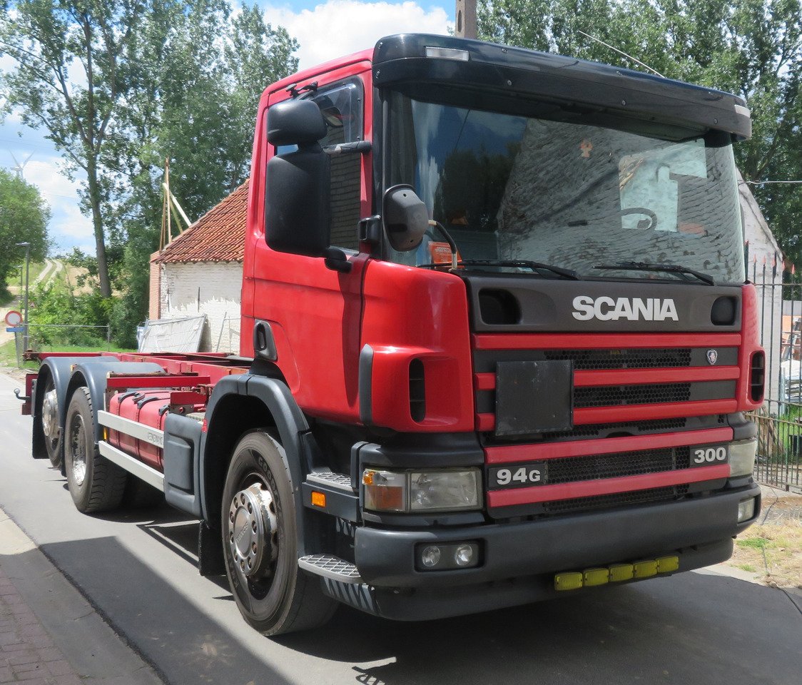 Scania 94 6X2*4