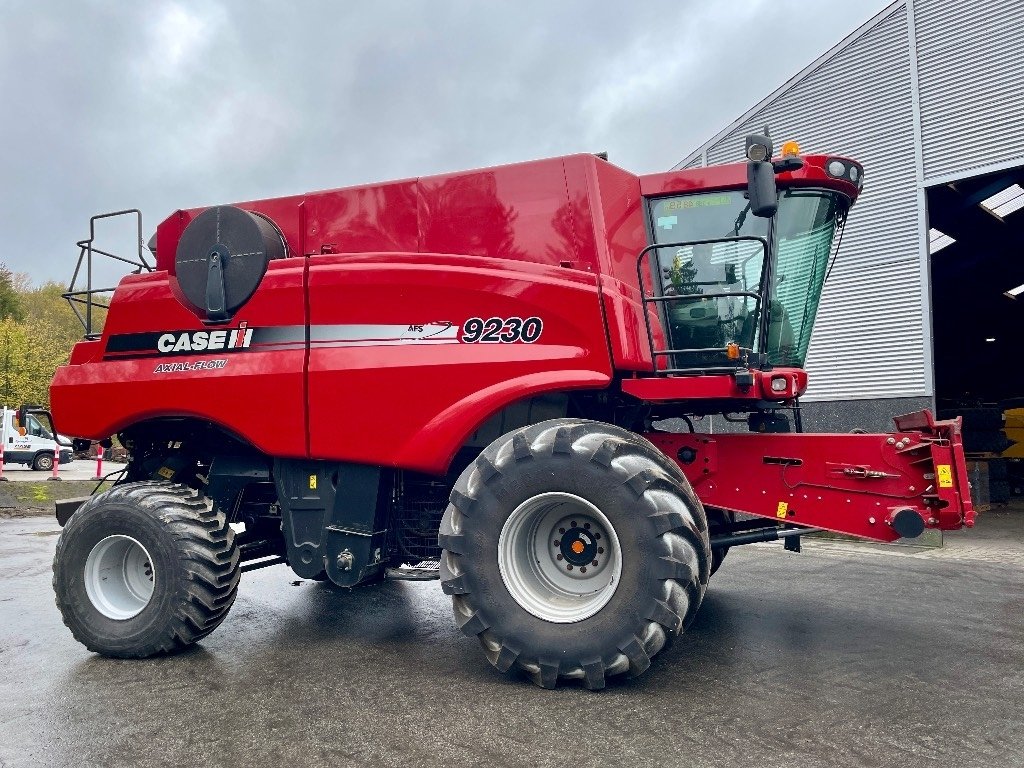 Case IH Axial Flow 9230