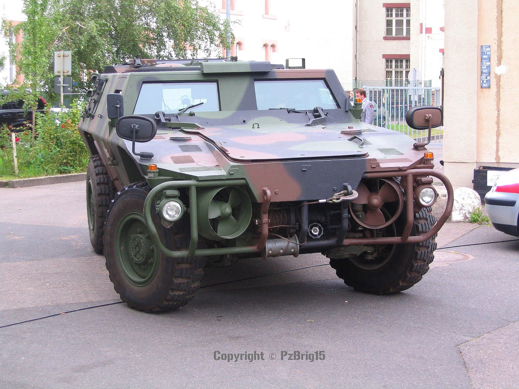 Armoured vehicles MAK SYSTEM GESELLSHAFT MBH ZOBEL