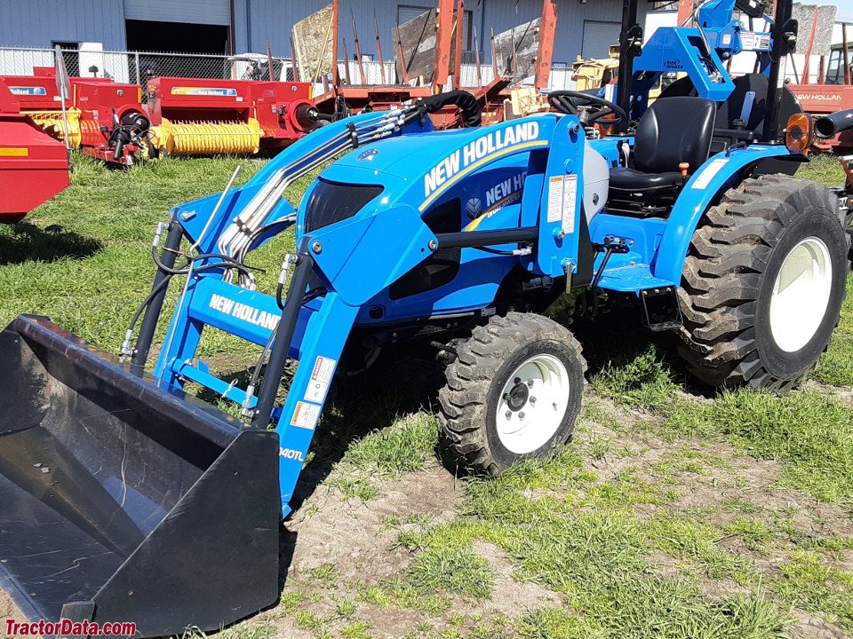 New Holland WORKMASTER™ 70 4WD