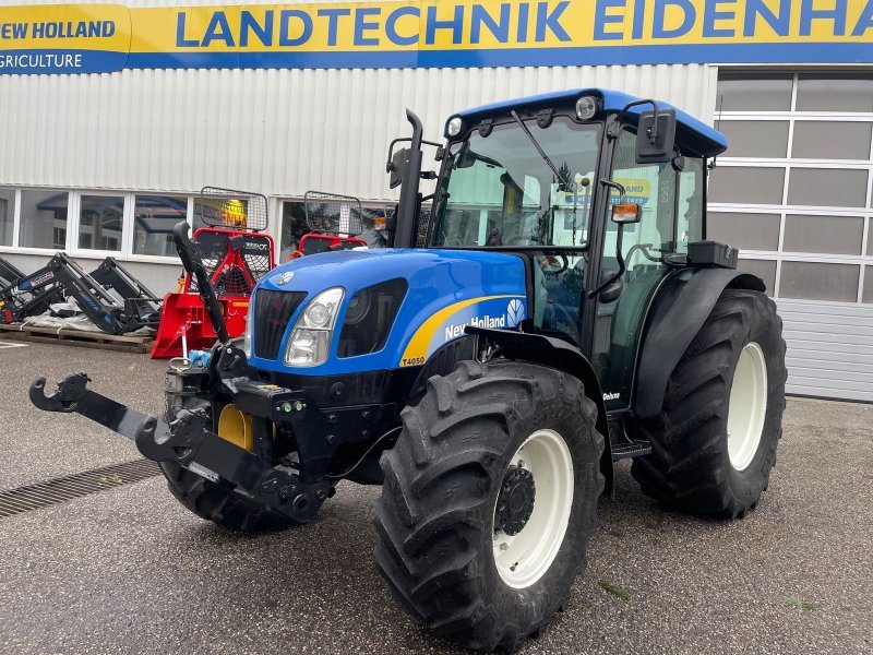 New Holland T4050