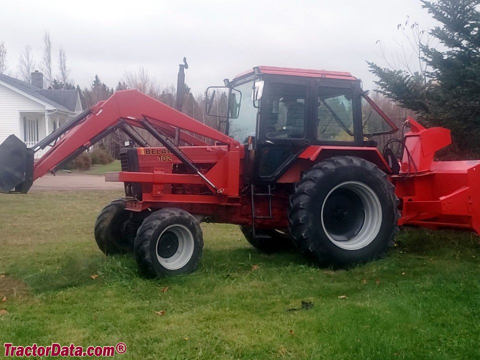Traktor Belarus 102