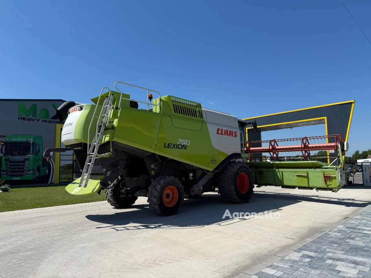Erntemaschine CLAAS Lexion 750