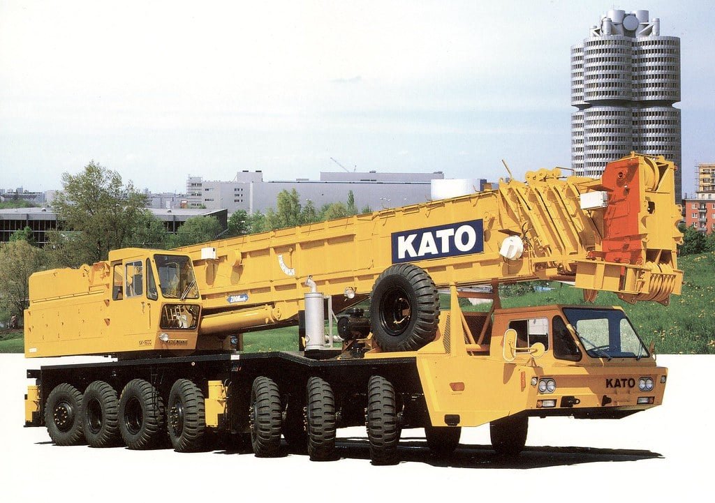 Mobile & rough terrain cranes Kato NK1600