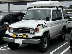 Toyota HZJ 76