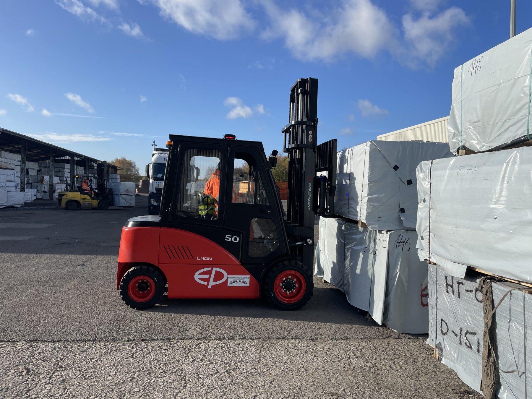 Electric forklifts EP Equipment CPD 50 F 8