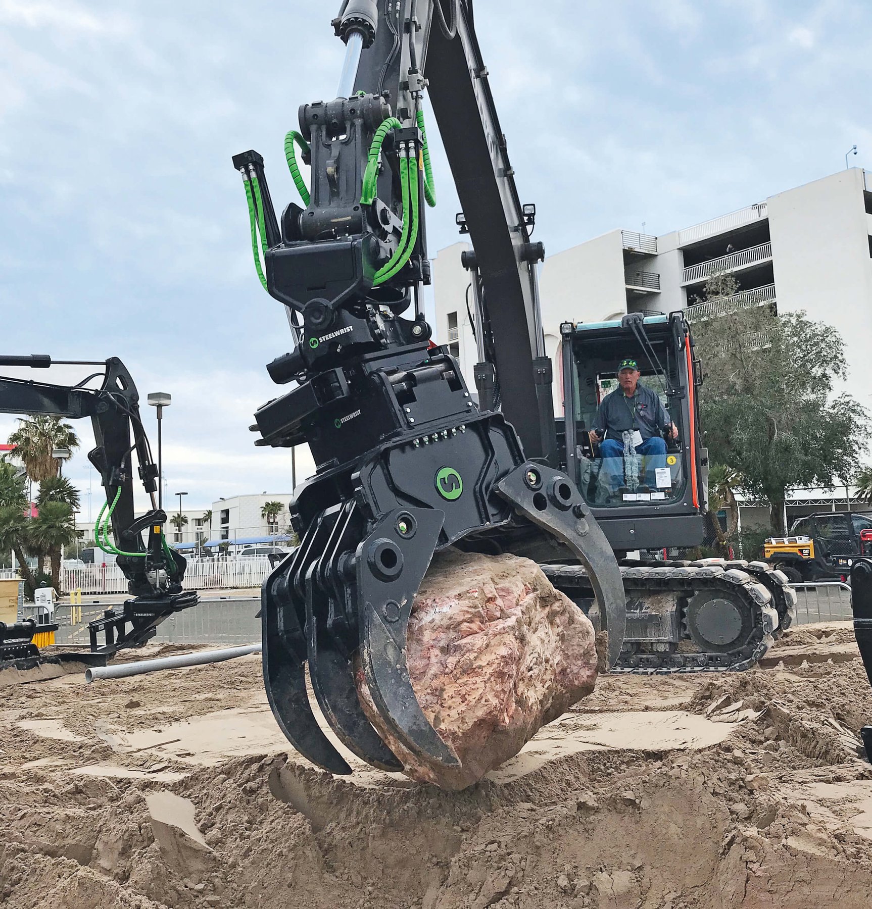 Grapples Steelwrist FGX6