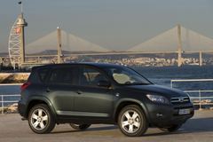 Toyota RAV4 2.2 D-CAT 4WD VAN