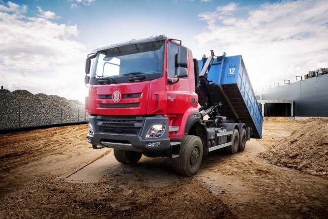 Truck Tatra 8P6R33