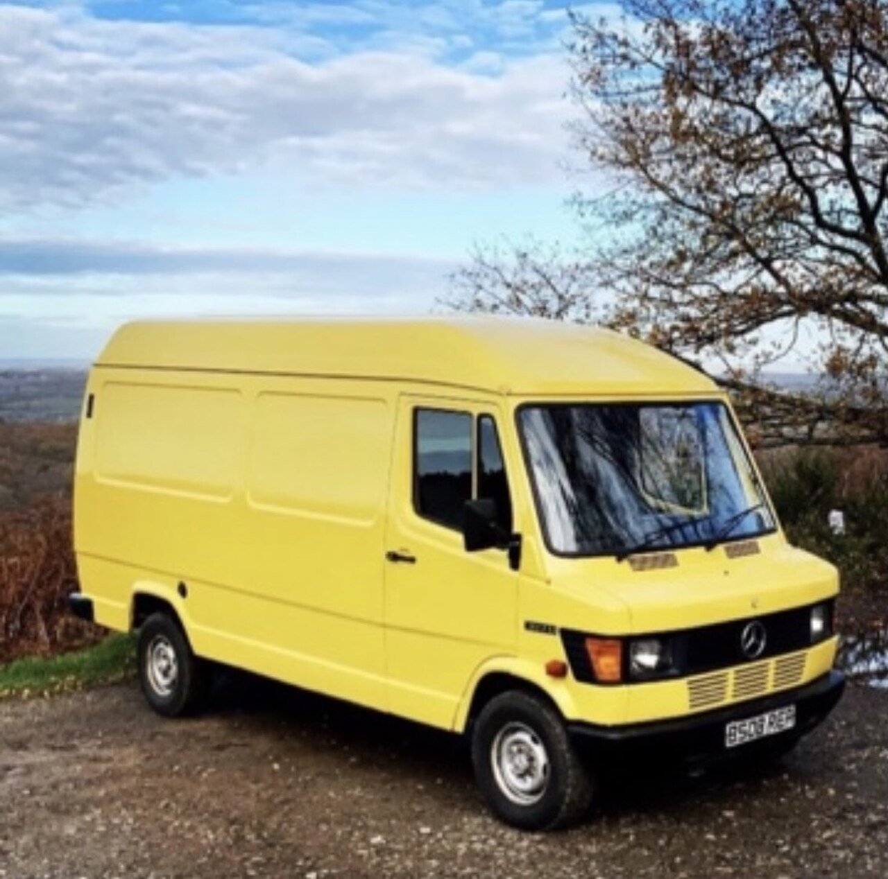Truck Mercedes Benz 709 D/3700