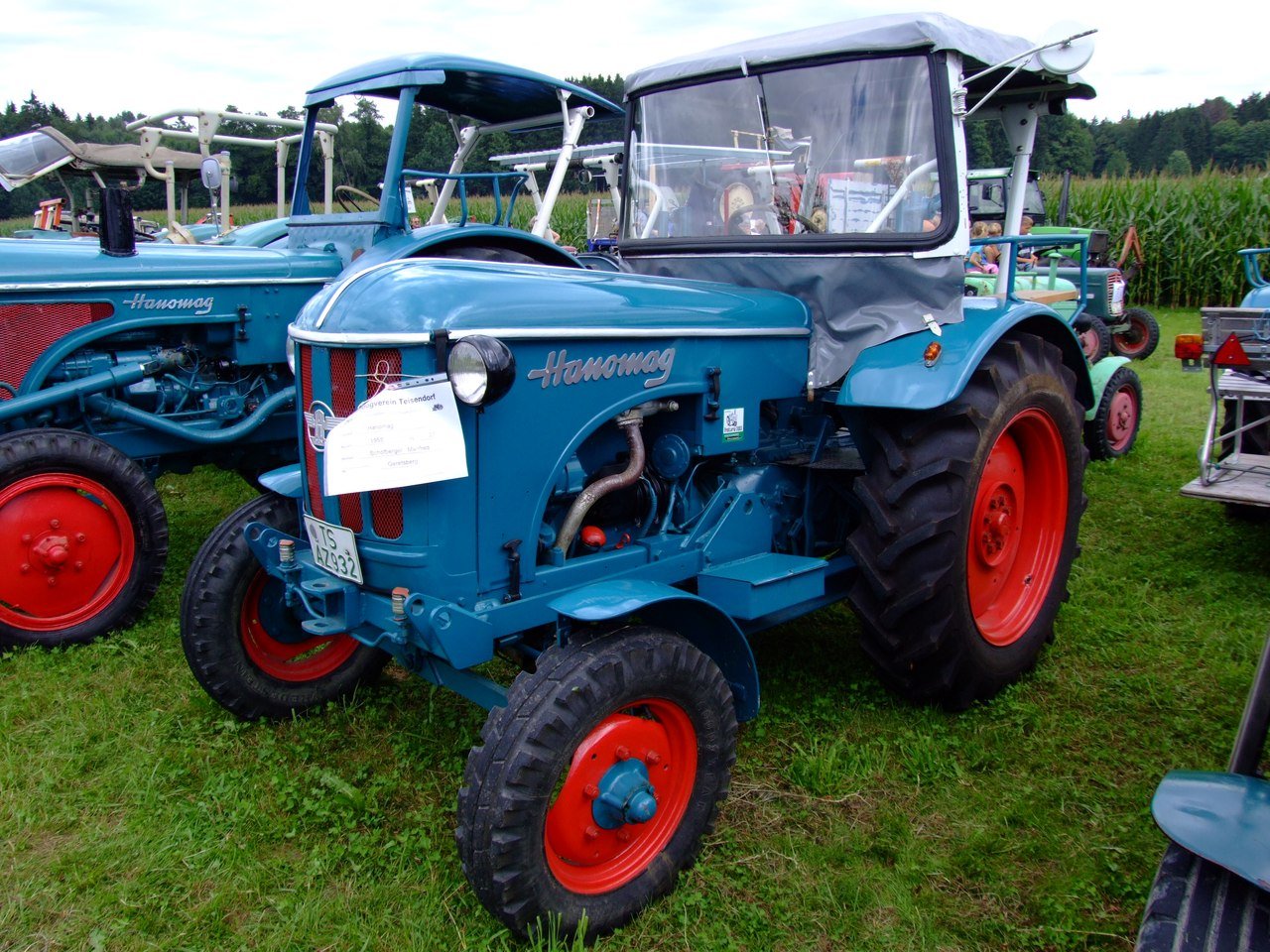 Tractor Hanomag R324 E