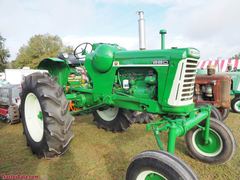 Oliver 880