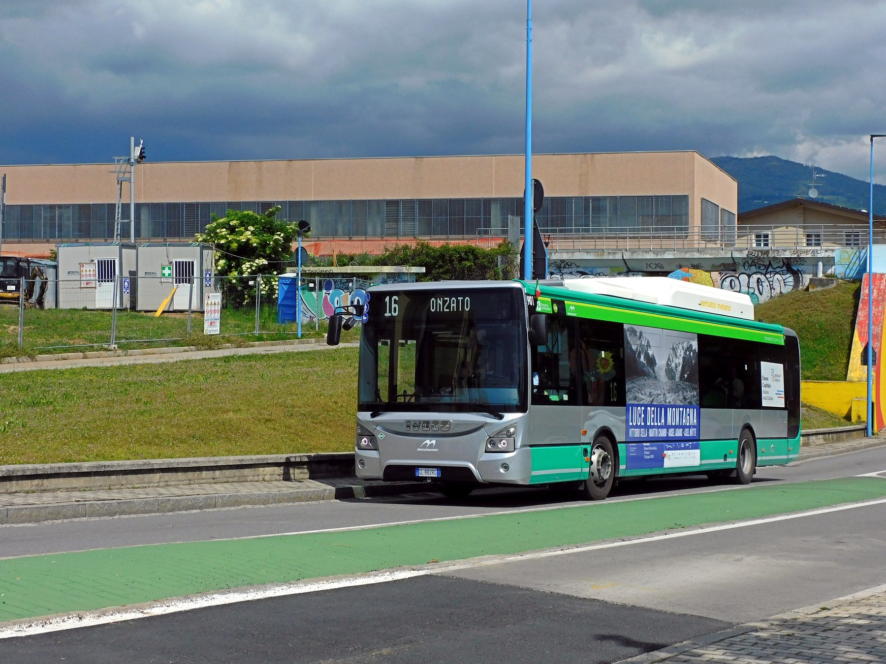 Iveco 32-12 02