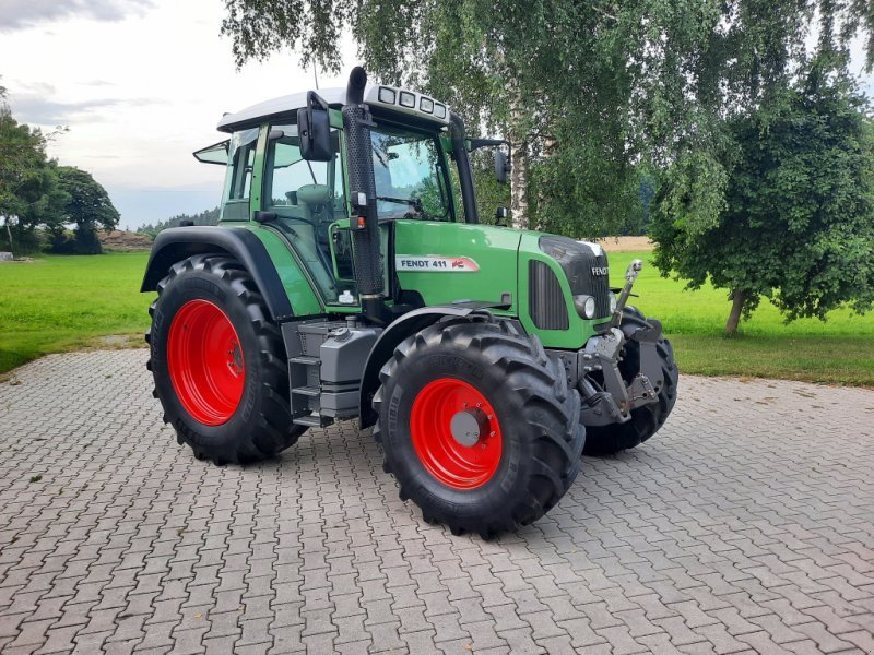 Tractor Fendt 411 Vario