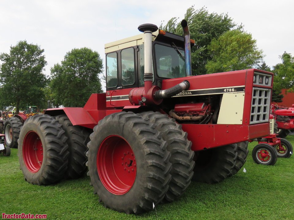 Tractor International Harvester 4786