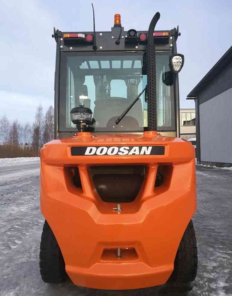 Doosan 7/45