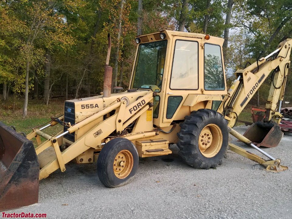Excavator Ford 655C backhoe