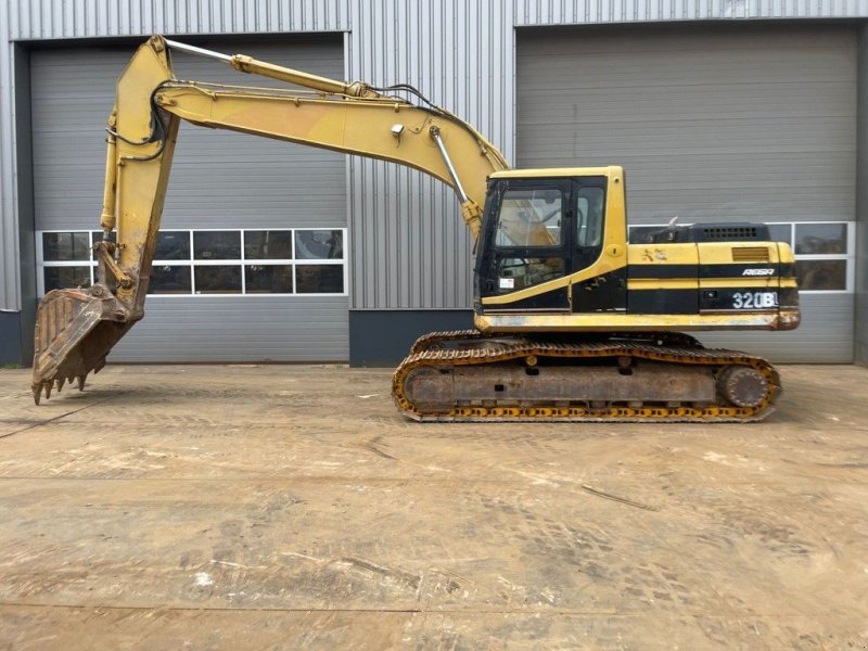 Excavator Caterpillar 320B L
