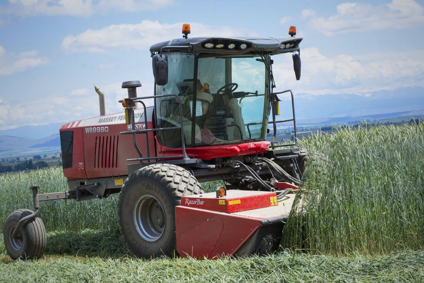 Erntemaschine Massey Ferguson 9435 Self-Propelled