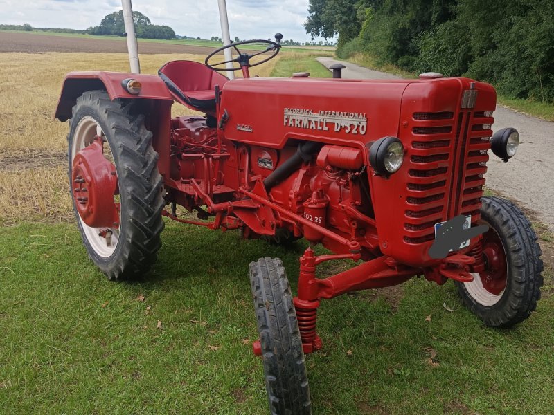 Tractor McCormick D-320 STANDARD