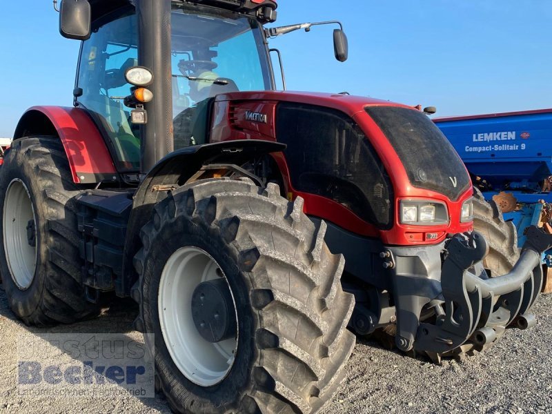 Traktor Valtra S232