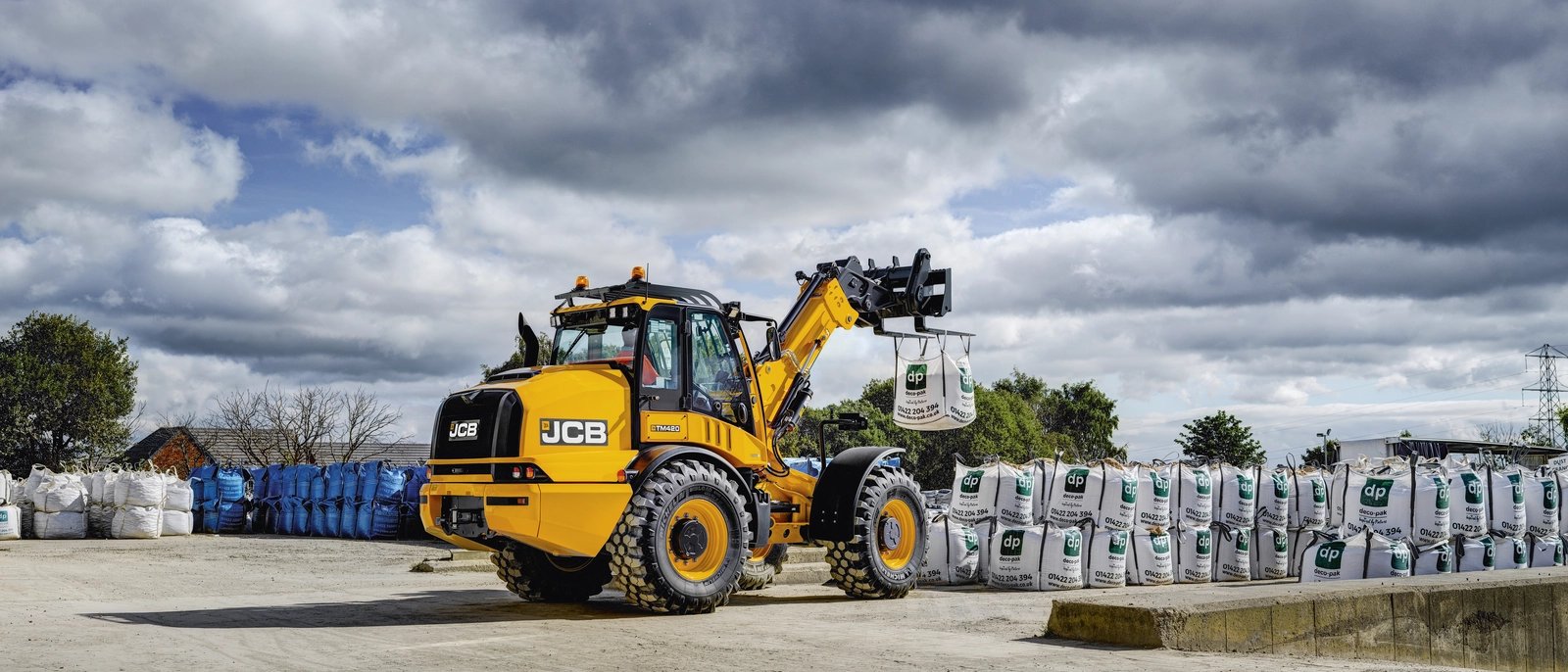 Teleskoplader JCB TM420 Con