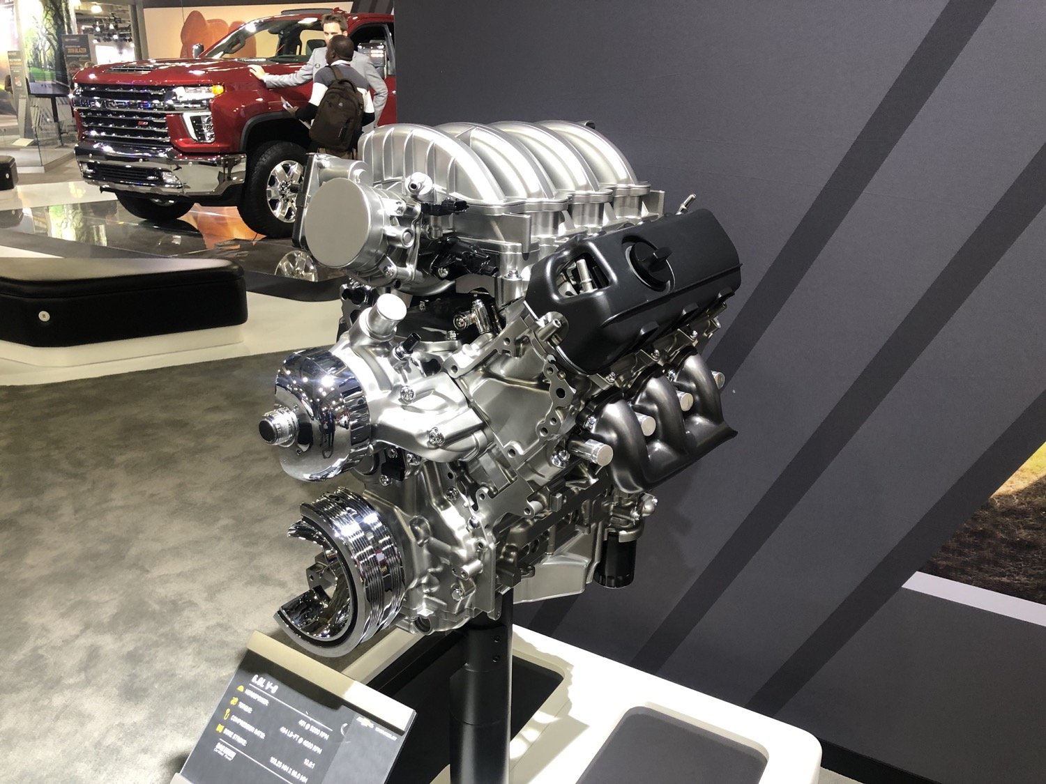 Heavy-duty on-road engines General Motors L8T