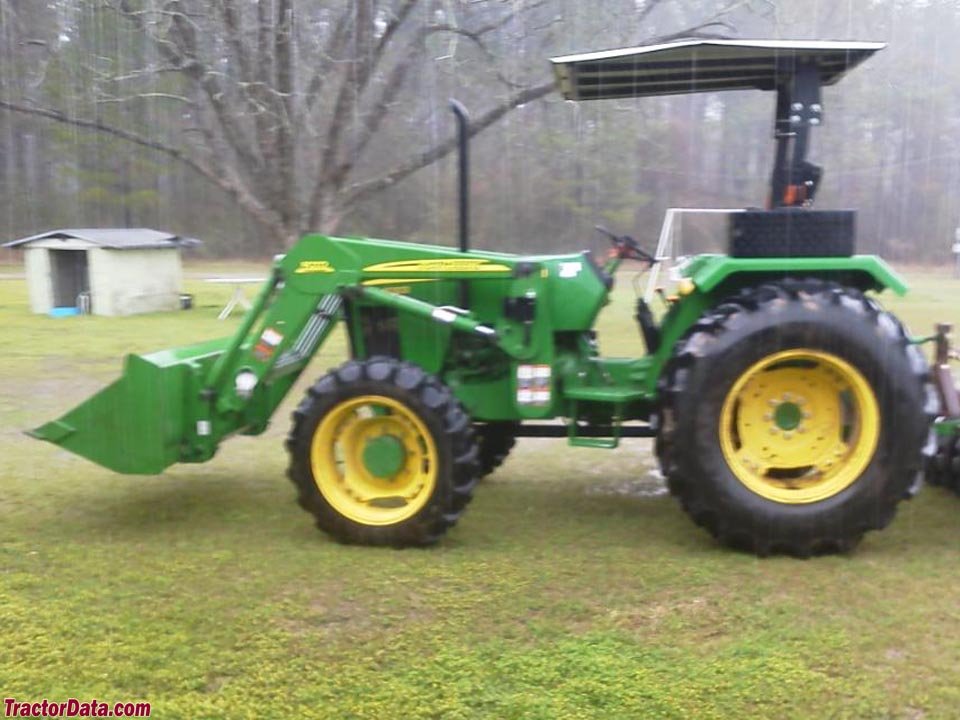 John Deere 5303