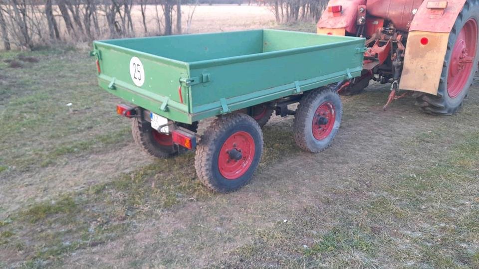 Trailer Zie Bijzonderheden KW 2002