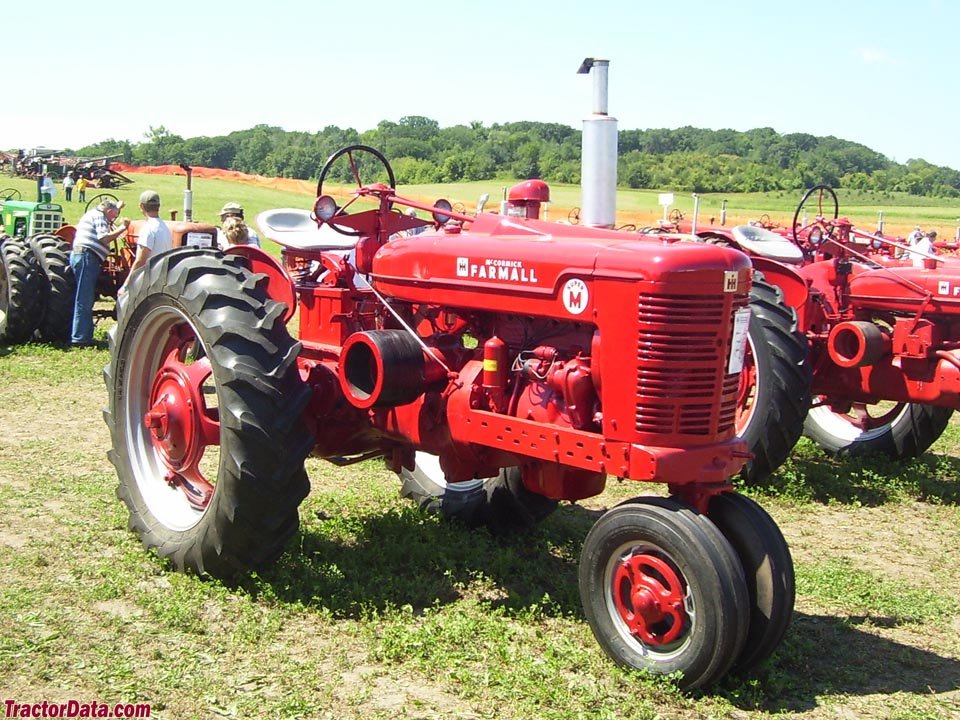 Tractor McCormick SUPER-M/MV
