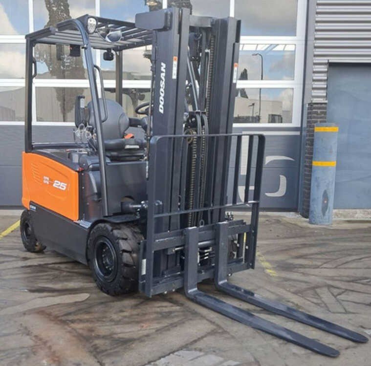 Elektrostapler Doosan B 25 X-5