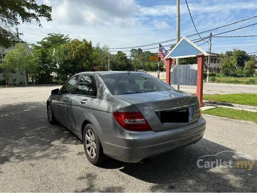 Transporter Mercedes Benz C 180