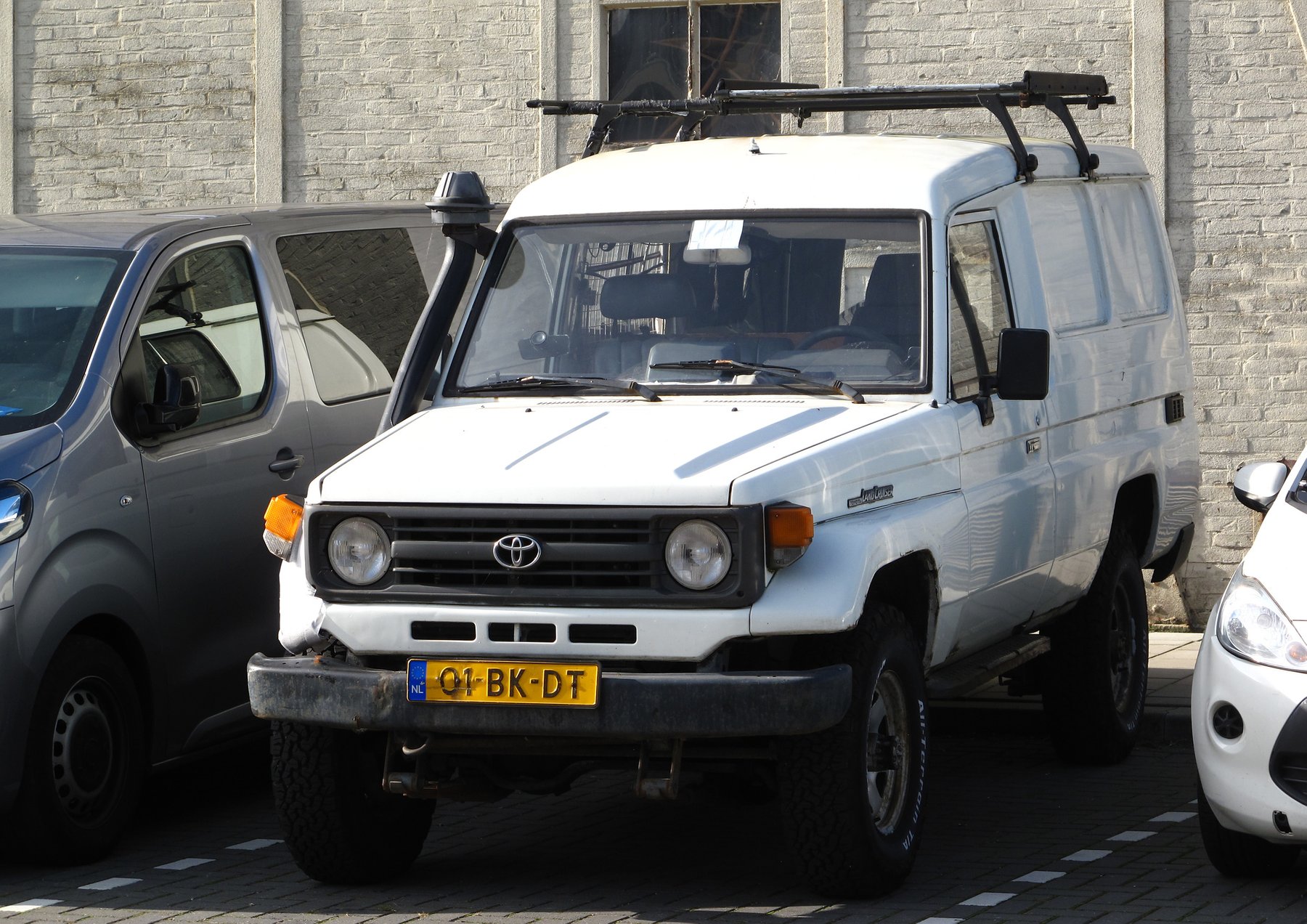 Van Toyota LANDCRUISER 4.2 CUST. D