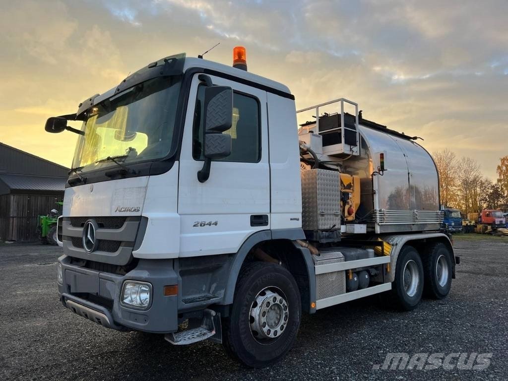 Truck Mercedes Benz 2644 L 6X4