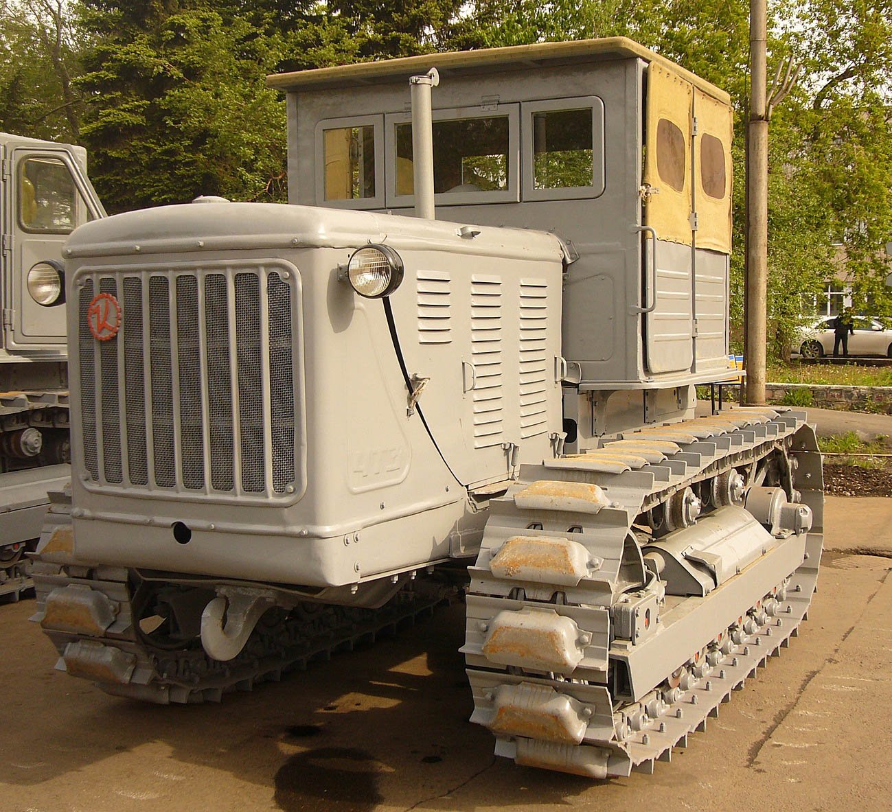 Traktor Bray T100