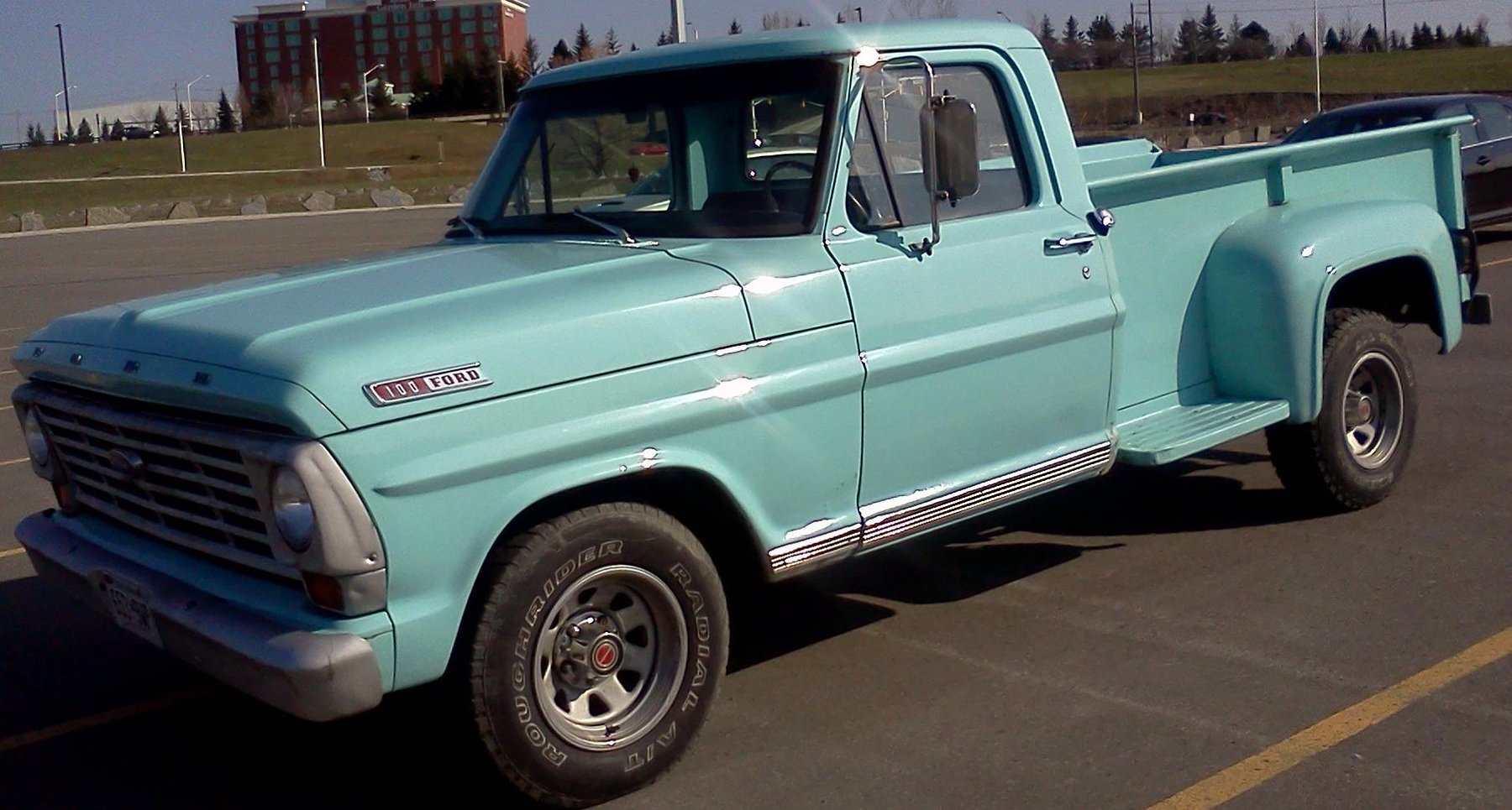 Van Ford F100 4X2