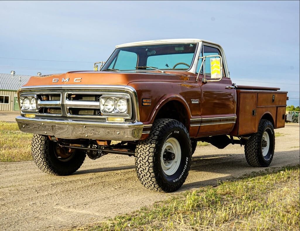 Samochód ciężarowy GMC 2500-4X4/3320