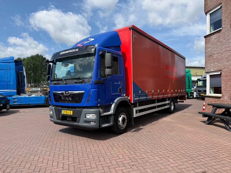 Truck MAN TGM 12.250 4X2 BL