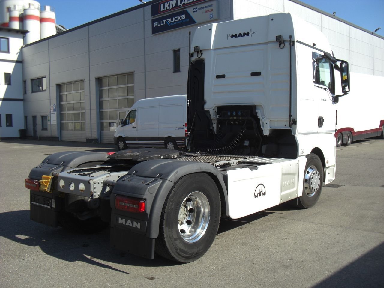Truck MAN 19.280 FLS