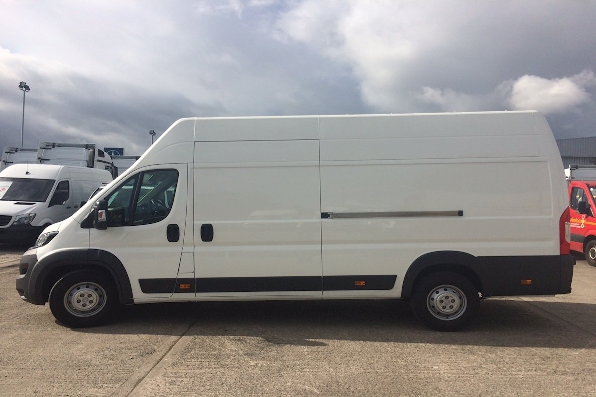 Van Peugeot BOXER 435 L4H3 3.0HDIF
