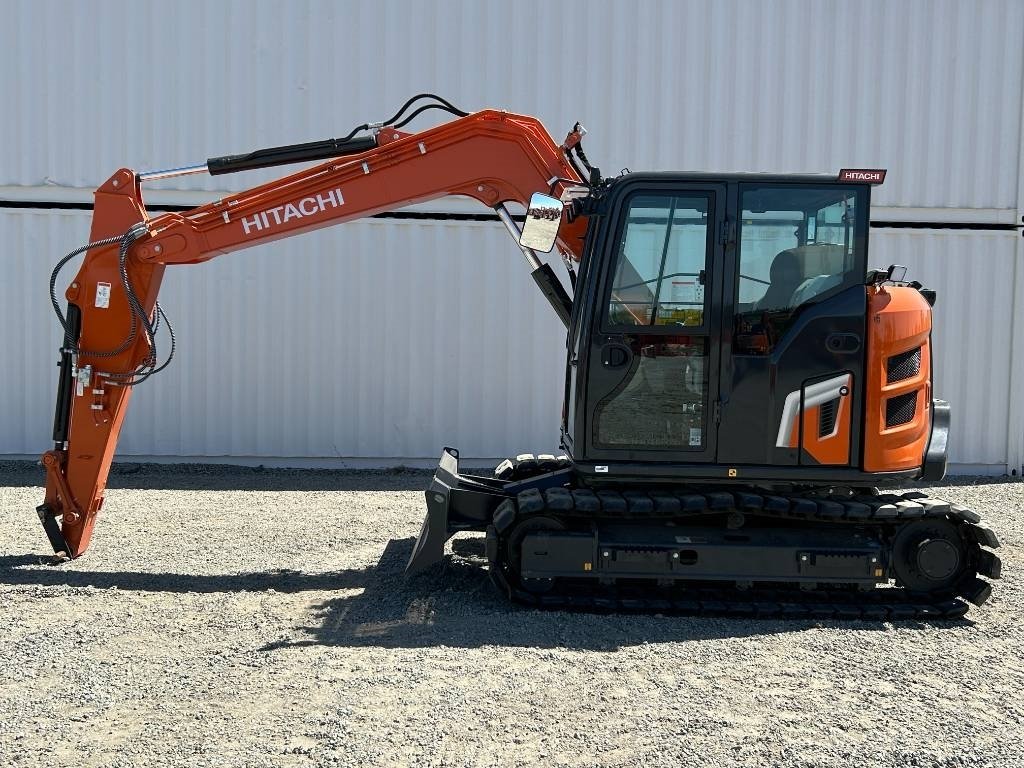 Hitachi ZX75US