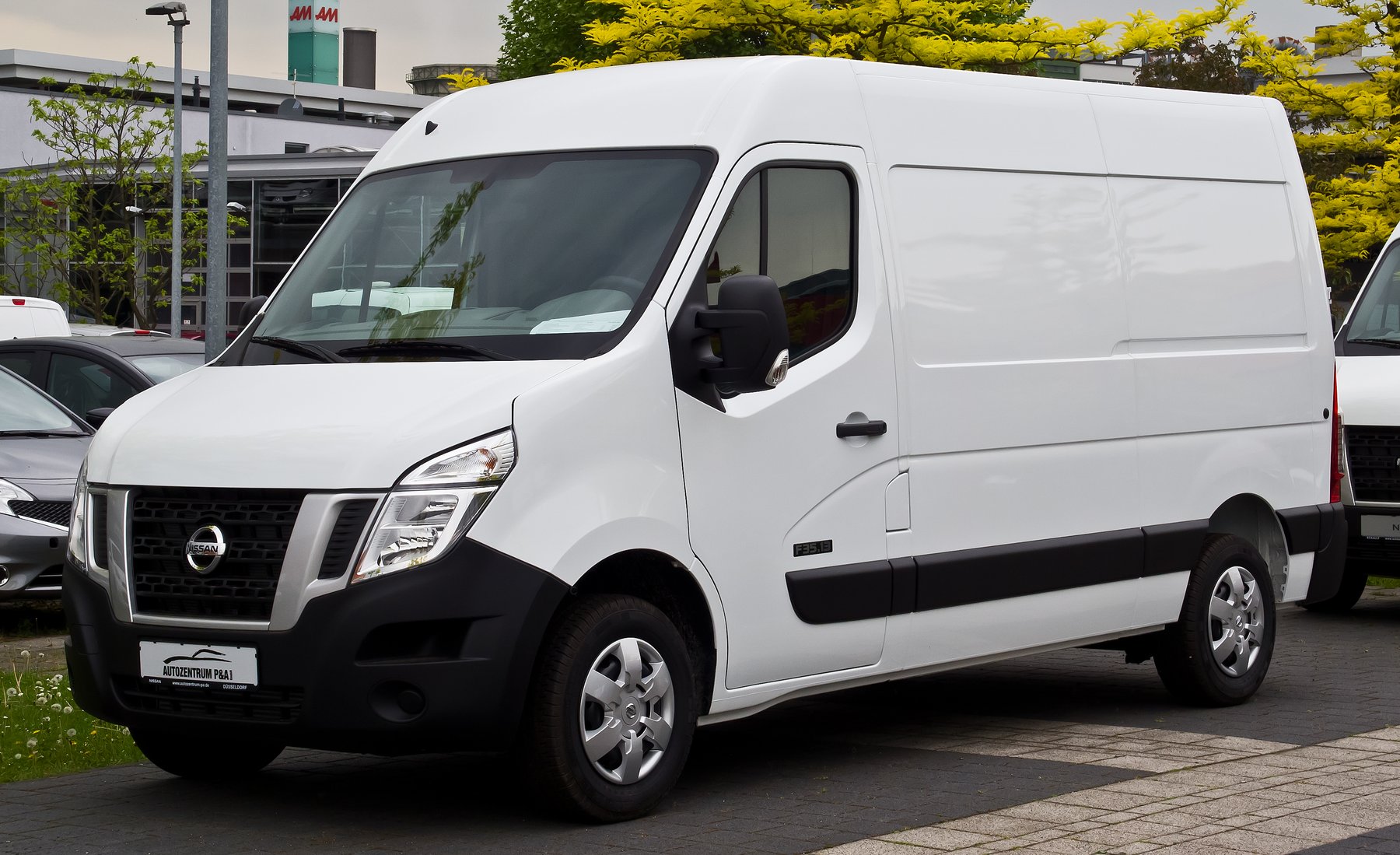 Van Nissan NV 400