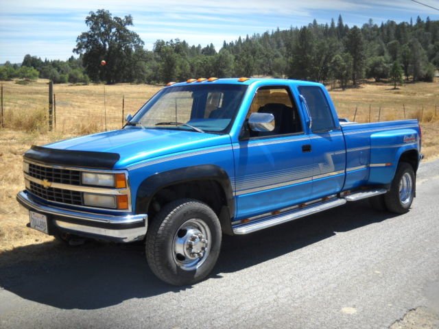 Truck Chevrolet EXT. CAB PICK UP 3500 4WD