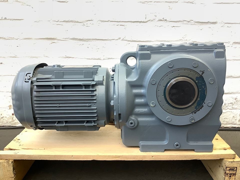 Electric motor SEW-EURODRIVE DRN100LS4