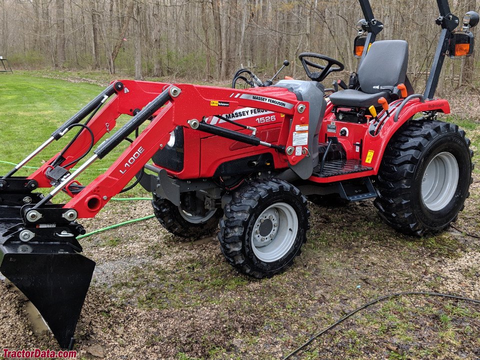 Excavator Massey Ferguson 1526